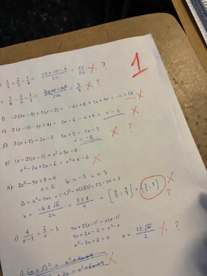 Evaluación de matemáticas que recuerda la etapa del rey de los unos